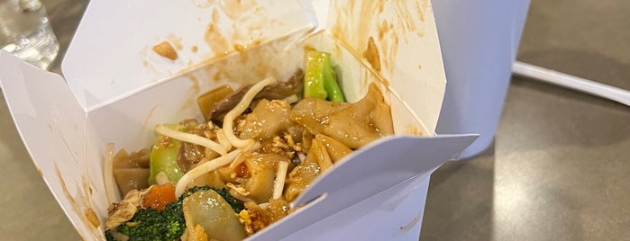 Lotus Thai Cuisine is one of The 13 Best Places for Yellow Curry in Sacramento.