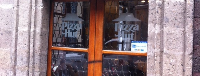 Pizza Hut is one of Tempat yang Disimpan Iker.