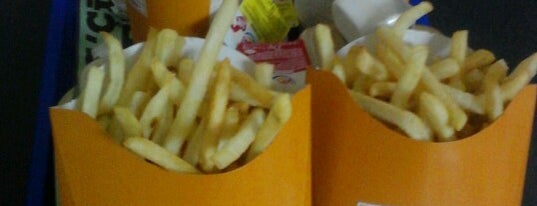 Burger King is one of Locais curtidos por *****.
