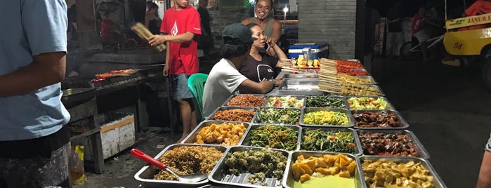 Gili Trawangan Food Night Market is one of Tempat yang Disukai FGhf.