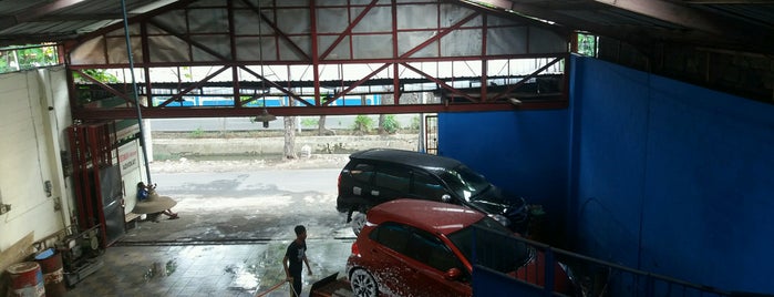 Auto Wash is one of Near My House.