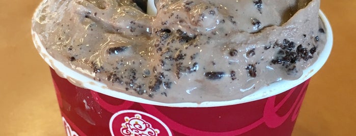 Cold Stone Creamery is one of The 15 Best Places for Desserts in Wichita.