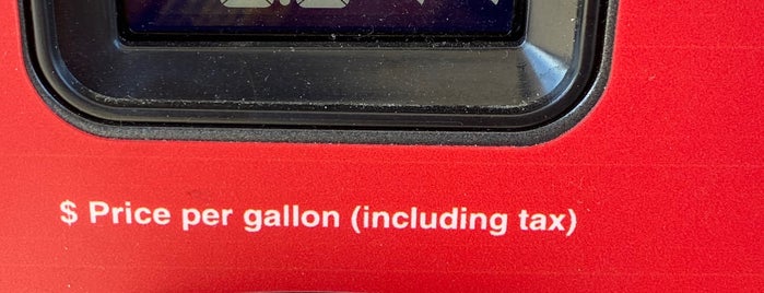 Kroger Gas is one of Orte, die Cory gefallen.