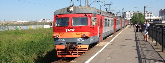 Ж/д платформа «Яхтенная» is one of สถานที่ที่ Stanislav ถูกใจ.