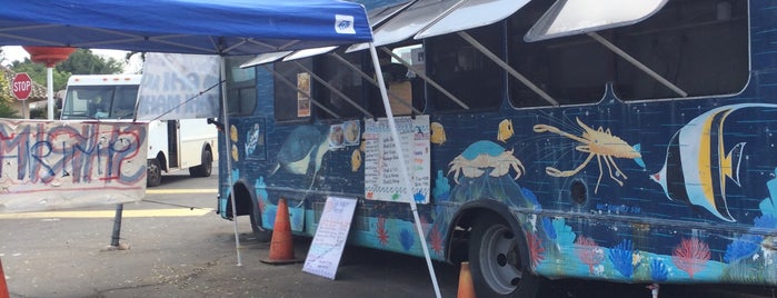 Blue Water Shrimp & Seafood Truck is one of Hawaii.