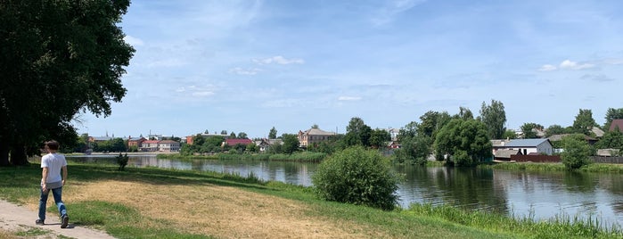 озеро "Карна" is one of Памятники Архитектуры.