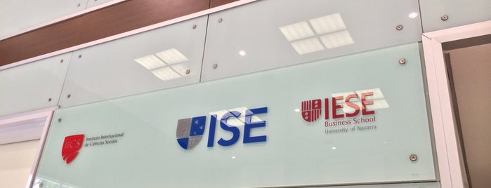 ISE Business School is one of สถานที่ที่ Marcelo ถูกใจ.