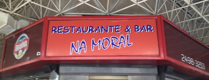 Restaurante Na Moral is one of Tempat yang Disukai Angel.
