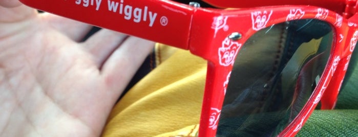 Piggly Wiggly is one of nashville.