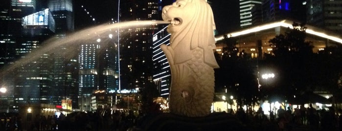 The Merlion is one of Lieux qui ont plu à MK.