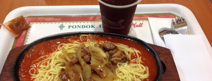 Food Court Pondok Indah Mall 2 is one of MKさんのお気に入りスポット.