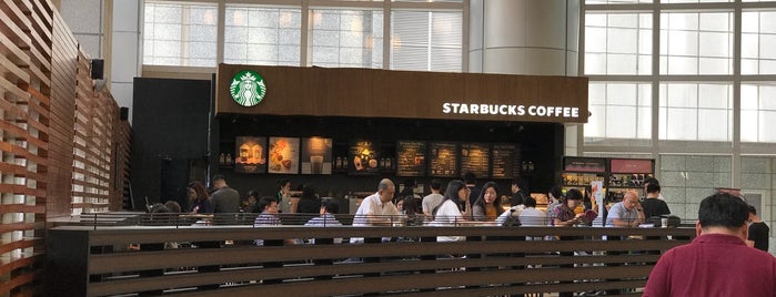 Starbucks is one of MK 님이 좋아한 장소.
