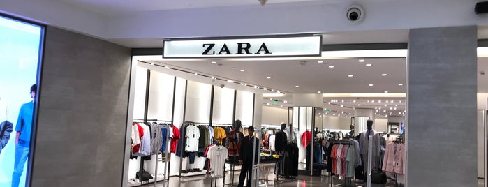 Zara is one of สถานที่ที่ MK ถูกใจ.