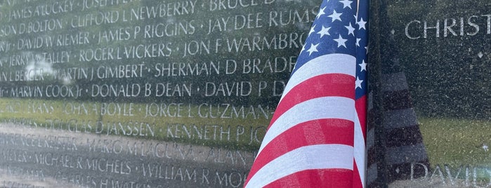 Vietnam Veterans Memorial is one of M's ever-growing list of random stuff.
