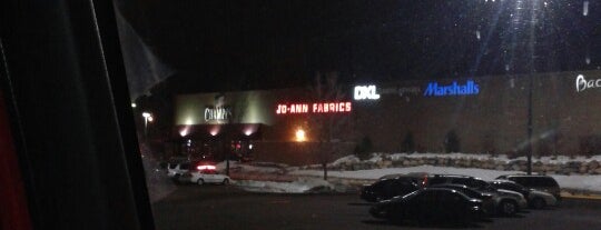 JOANN Fabrics and Crafts is one of Lugares favoritos de Corey.