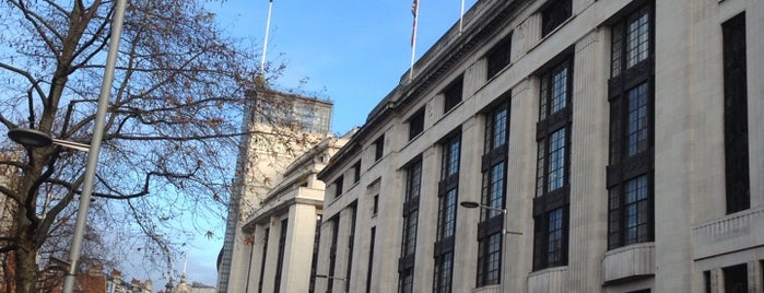 Kensington High Street is one of LON 2014.