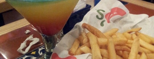 Chili's Grill & Bar is one of Lugares favoritos de Lovely.