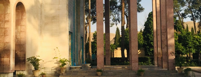 آرامگاه سعدی is one of Shiraz trip.