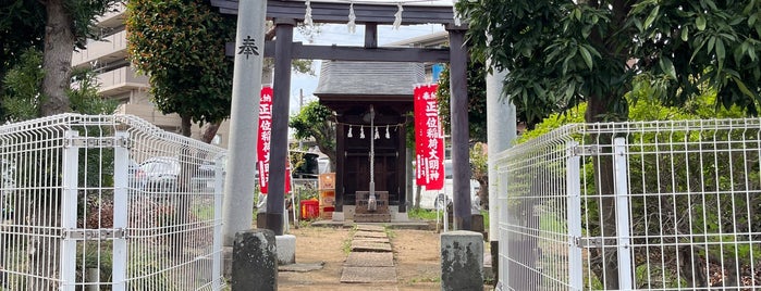 谷戸稲荷神社 is one of 自転車でお詣り2.