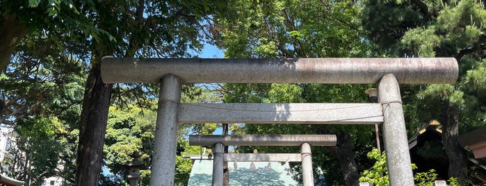 用賀神社 is one of 世田谷区の神社.