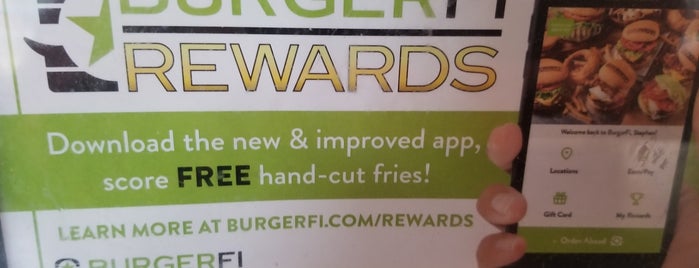 BurgerFi is one of Kandyce : понравившиеся места.