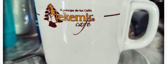 Jekemir Café is one of Restaurantes.