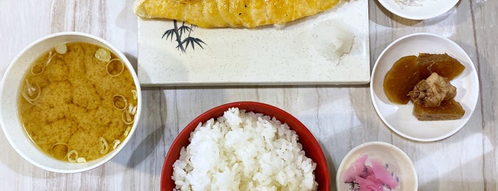 Yamazaki Bento is one of Food: Makati.