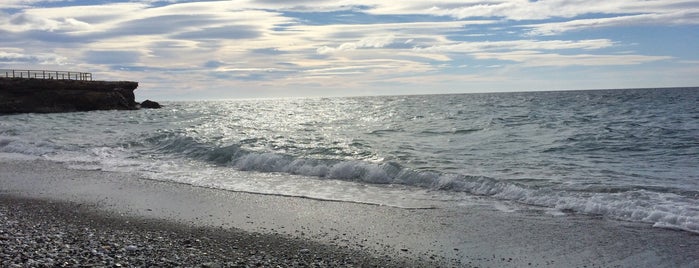 Playa La Torrecilla is one of Lugares a los que ir en Nerja.