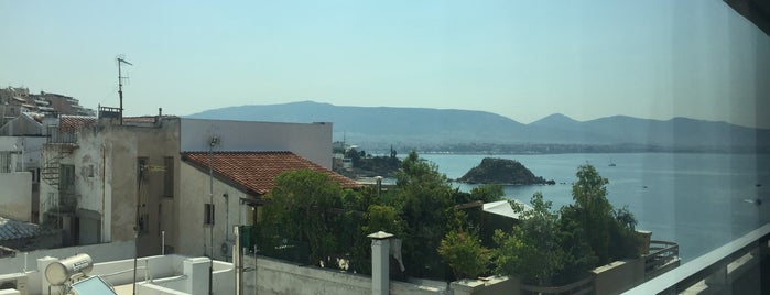 Πειραϊκό Θεραπευτήριο is one of Mujdat 님이 좋아한 장소.