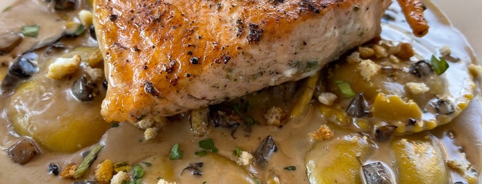Maggiano's is one of The 15 Best Places for Chicken Piccata in Houston.