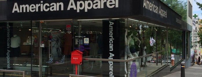 American Apparel is one of EunKyuさんの保存済みスポット.