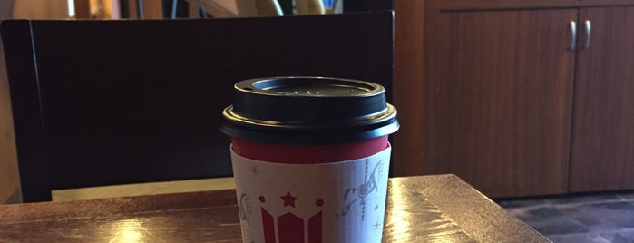 HOLLYS COFFEE is one of 양재천. 양재역..