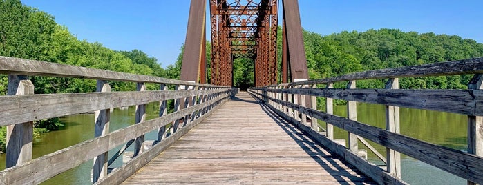 cumberland bicentennial river trail, ashland city is one of 10 Best Beginner Cycling Routes in the USA.