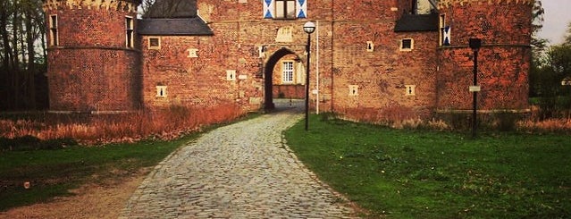 Burg Vondern is one of #Oberhausen #4sqCities #NRW.