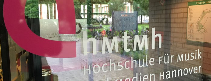 Hochschule für Musik, Theater und Medien (HMTM) is one of Hannover.