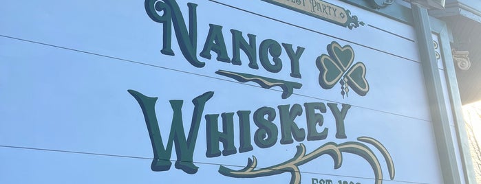 Nancy Whiskey's Pub is one of Locais salvos de Jeff.
