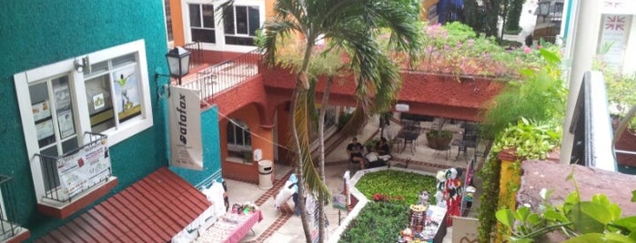 Plaza Bonita is one of Yuscif’s Liked Places.