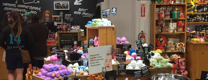Lush Handmade Cosmetics is one of Zsófi’s Liked Places.