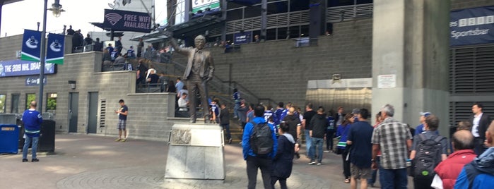 Roger Neilson Statue is one of The Best of The Best.