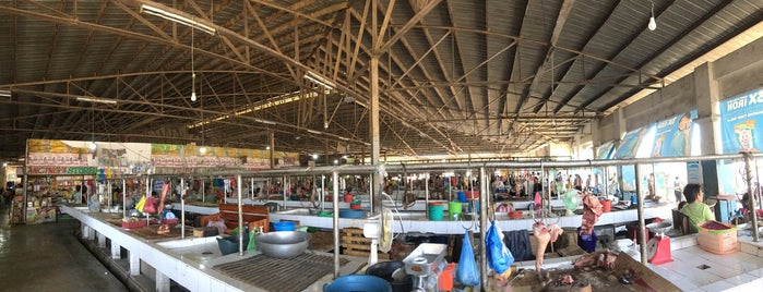 Cabugao Public Market is one of Lieux sauvegardés par Kimmie.