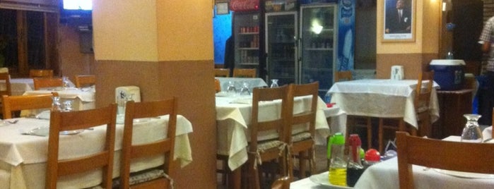 Salı Restaurant is one of สถานที่ที่ Atila ถูกใจ.