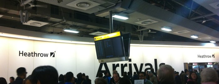 Arrivals Hall is one of Locais curtidos por Jay.
