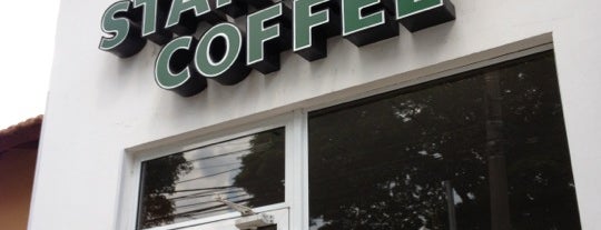 Starbucks is one of Tempat yang Disimpan Victor.