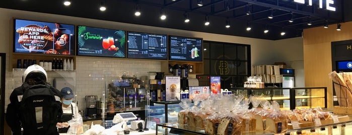 Paris Baguette is one of Jingyuanさんのお気に入りスポット.