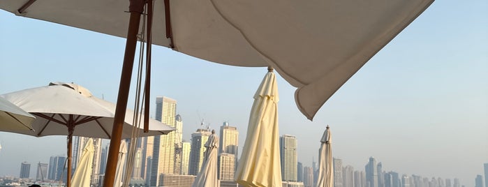 SĀN Beach is one of Dubaii.