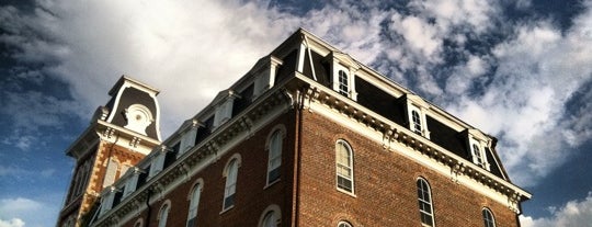 Old Main is one of Christine'nin Beğendiği Mekanlar.