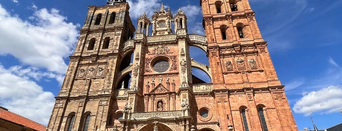 Catedral de Astorga is one of León.