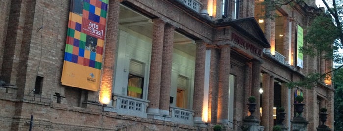 Pinacoteca del Estado de São Paulo is one of My São Paulo spots.