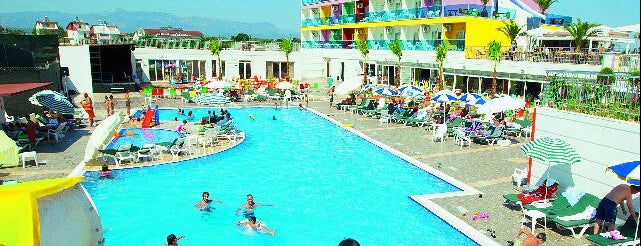 The Colours Side Hotel is one of Posti che sono piaciuti a Serhat.