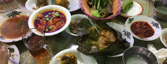 RM. Pindang Musi Rawas is one of palembang favorite.